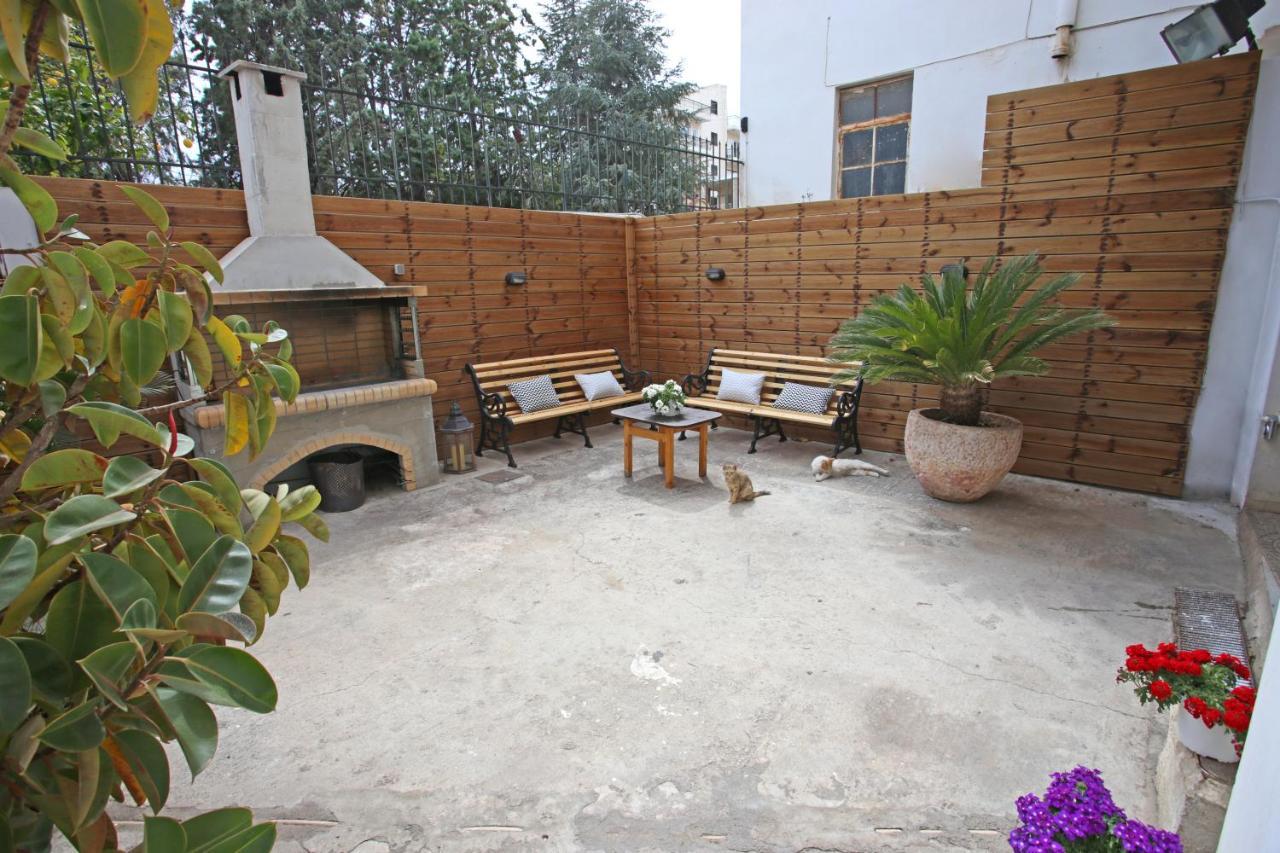 House Near The Athens Airport, Spata. Екстериор снимка