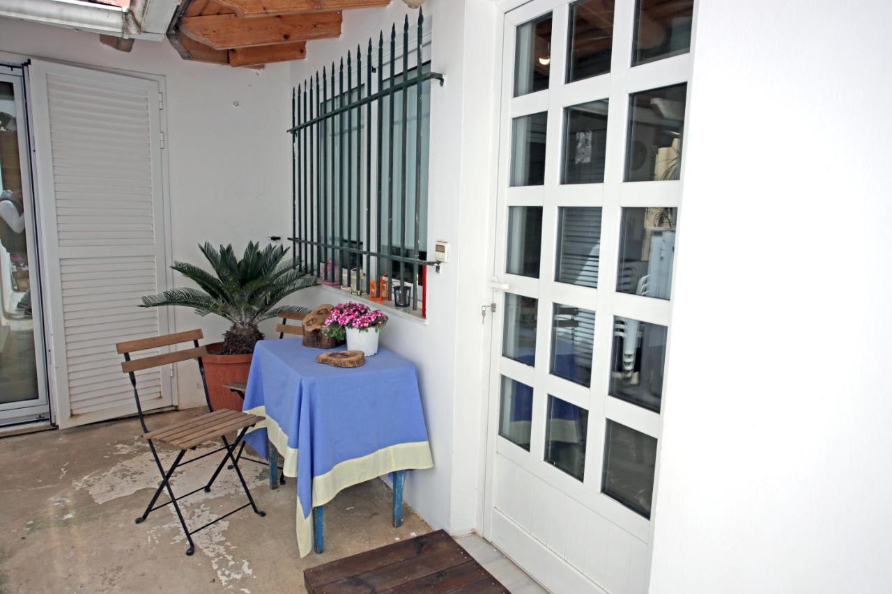 House Near The Athens Airport, Spata. Екстериор снимка